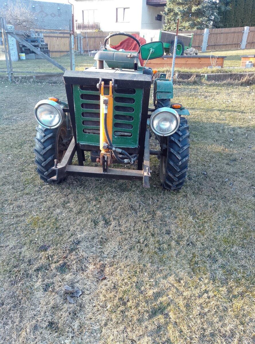 Kloubový malotraktor domácí výroby - 2