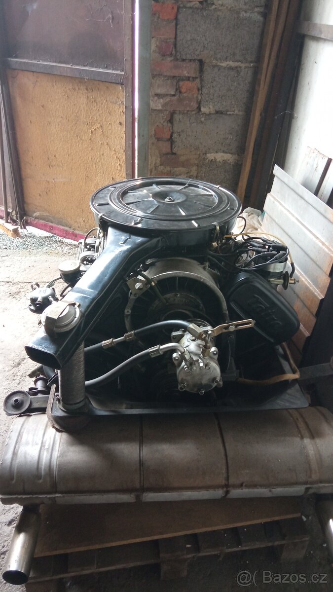 Tatra 613/4 motor 57000km - 2