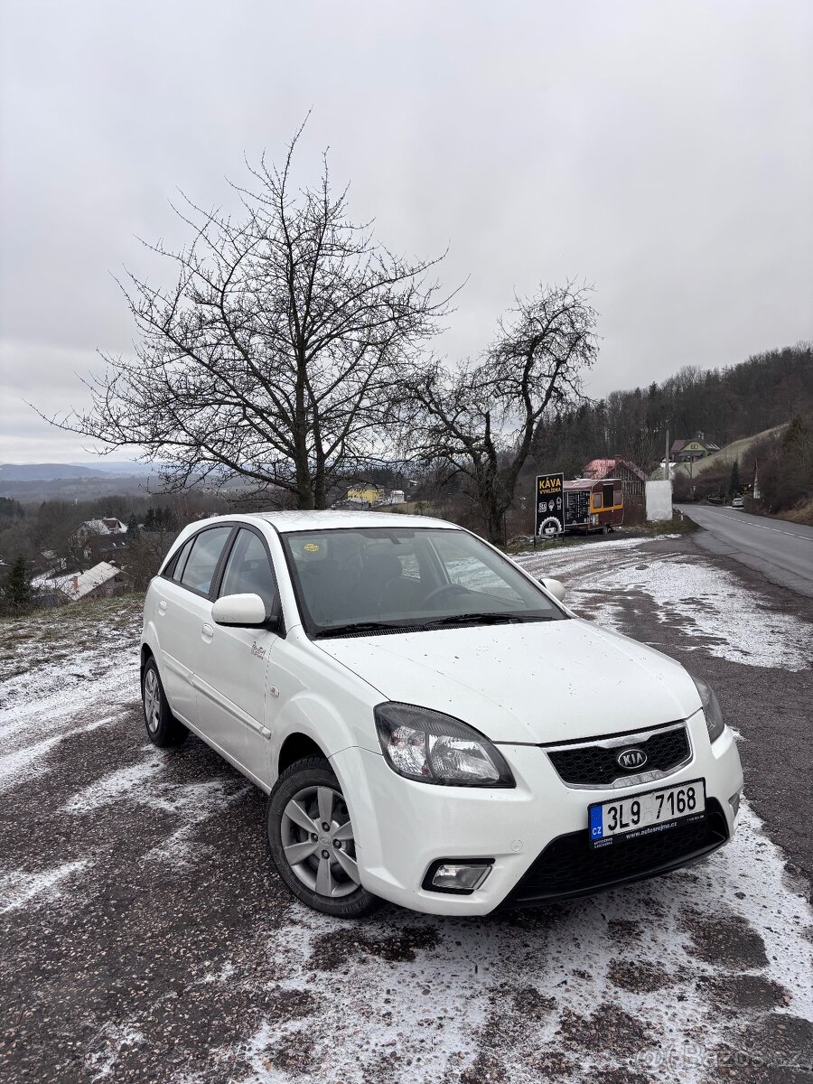 Kia Rio 1.4i 16V 2011 - 2