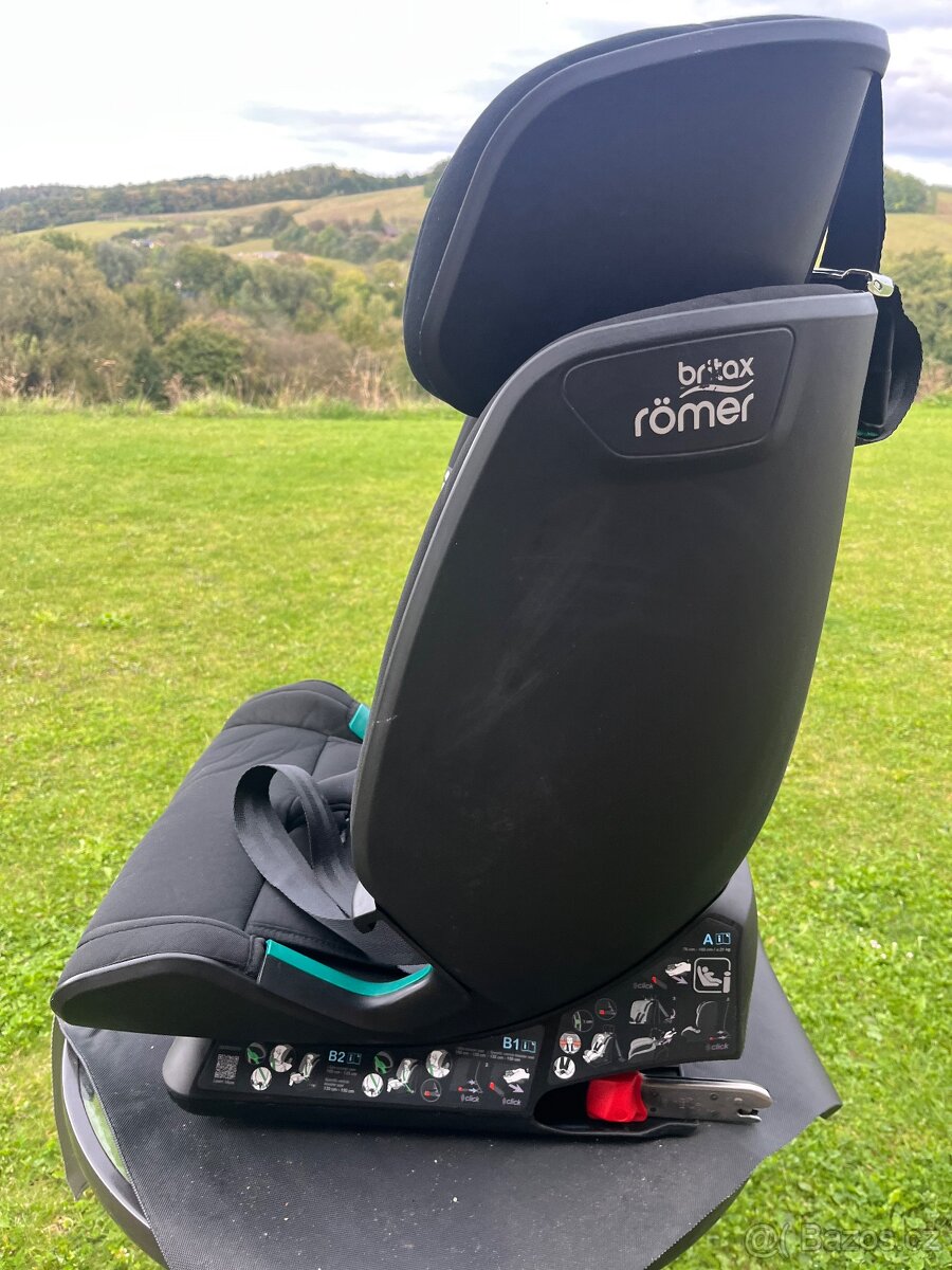 Britax Römer Advansafix IV M - 2
