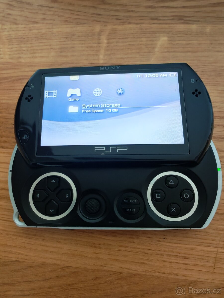 Playstation PSP GO black - 2
