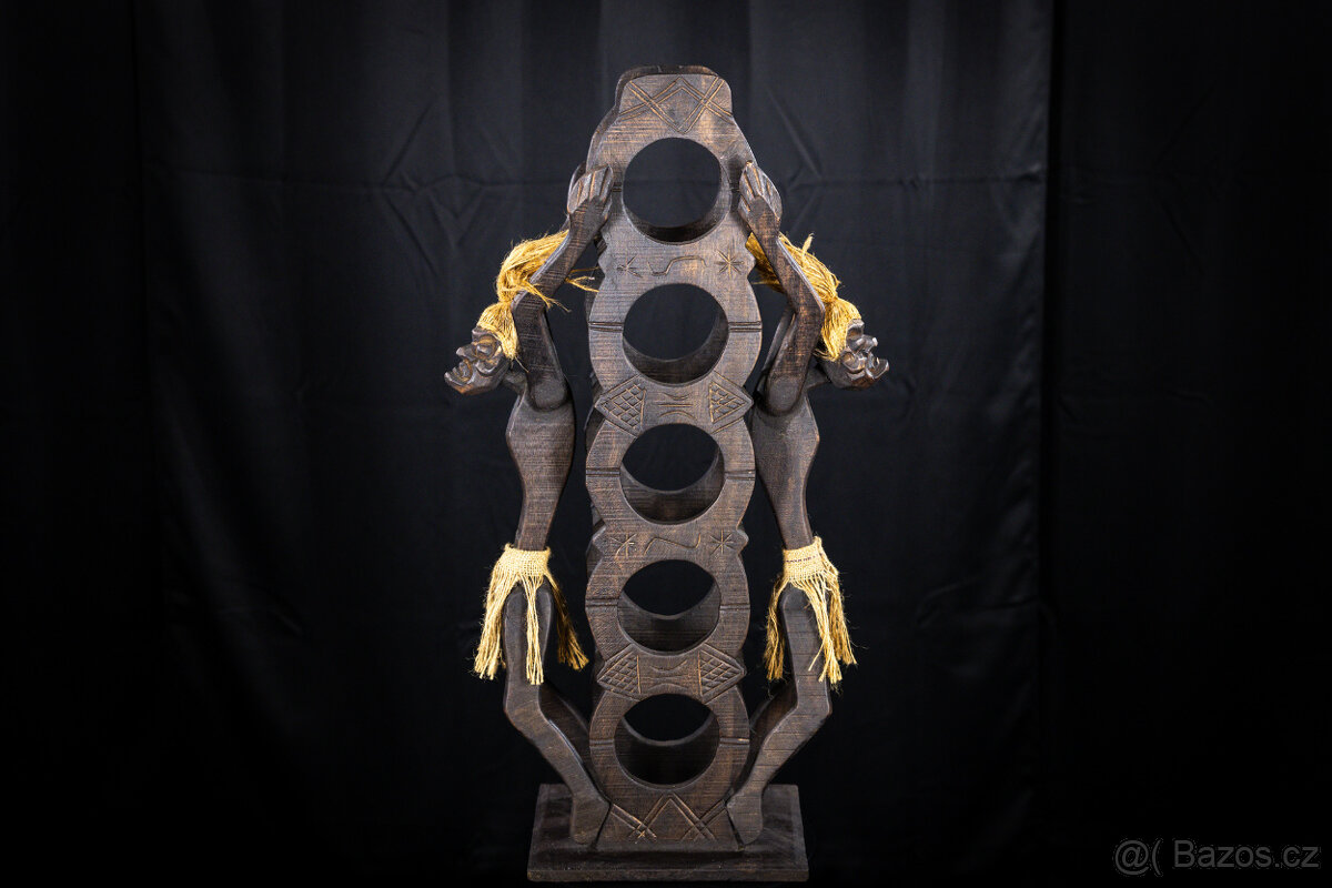 Rucne vyrezavany stojan na vino z dreva Suar (Indonezia) - 2