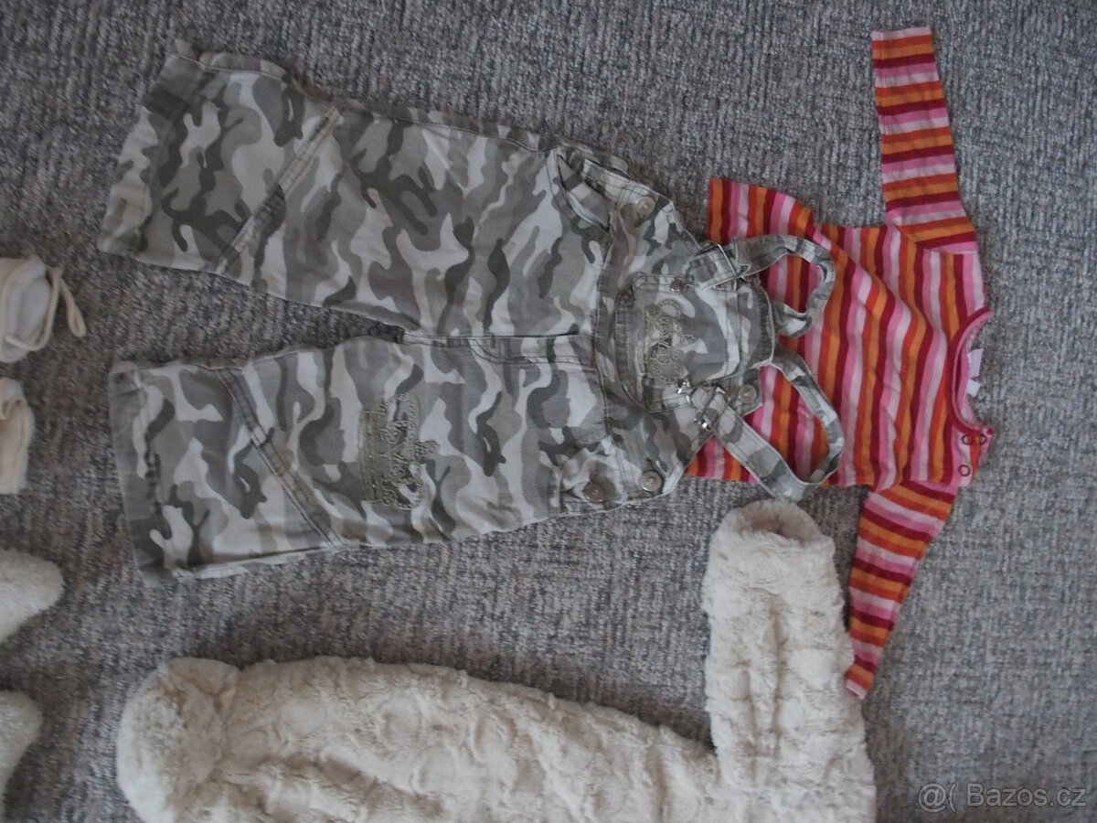 Prodám kombinézku + zimní oblečení na holčičku vel.74 =11ks= - 2