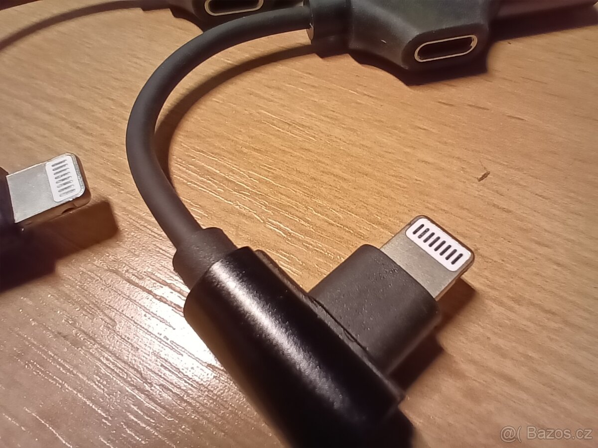 Iphone Lightning Adaptér 2v1 nabíjet telefon, poslech hudby - 2