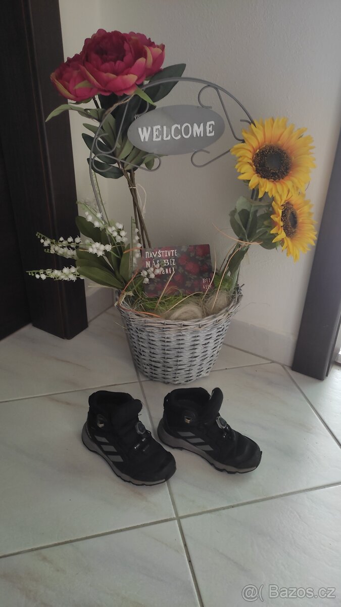 Boty Adidas Terrex goretex - vel. 28 - 2