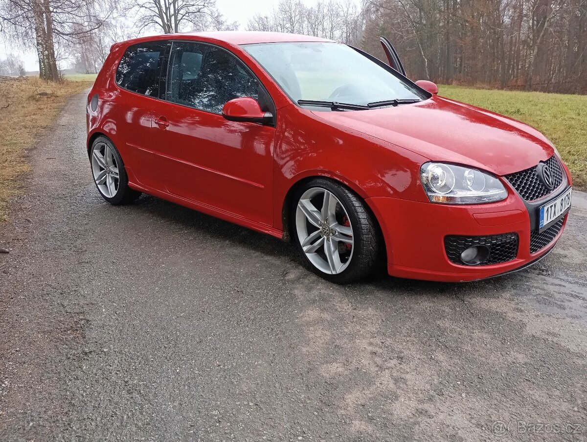 Volkswagen golf 5 GTI - 2