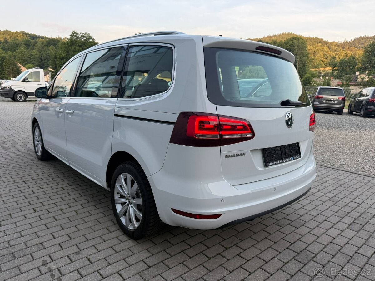 VW SHARAN 2.0 TDi DSG NAVI KAMERA WEBASTO TAŽNÉ - 2