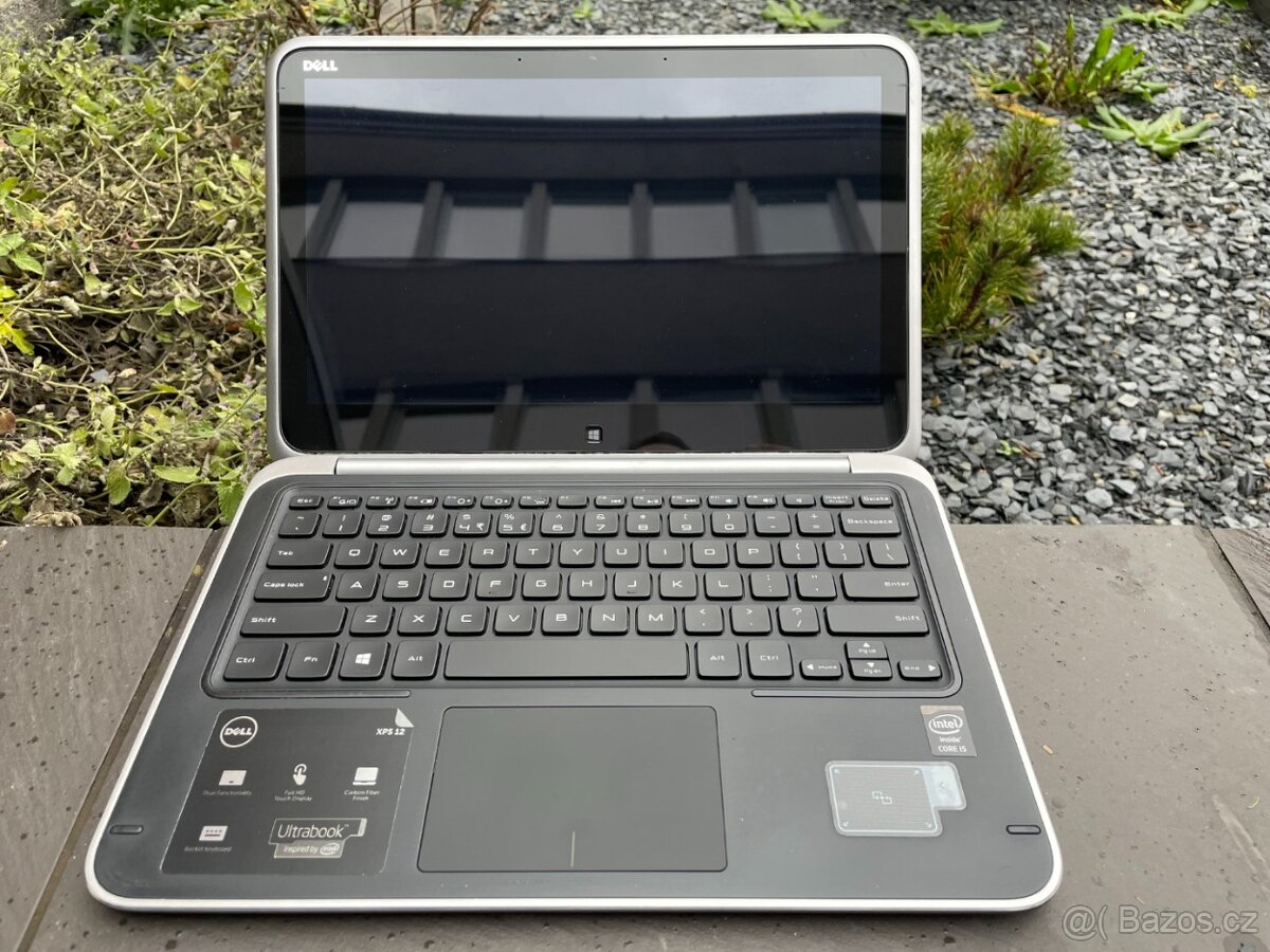 svižná dotykovka s otočným FullHD LCD - Dell XPS 12 - 2
