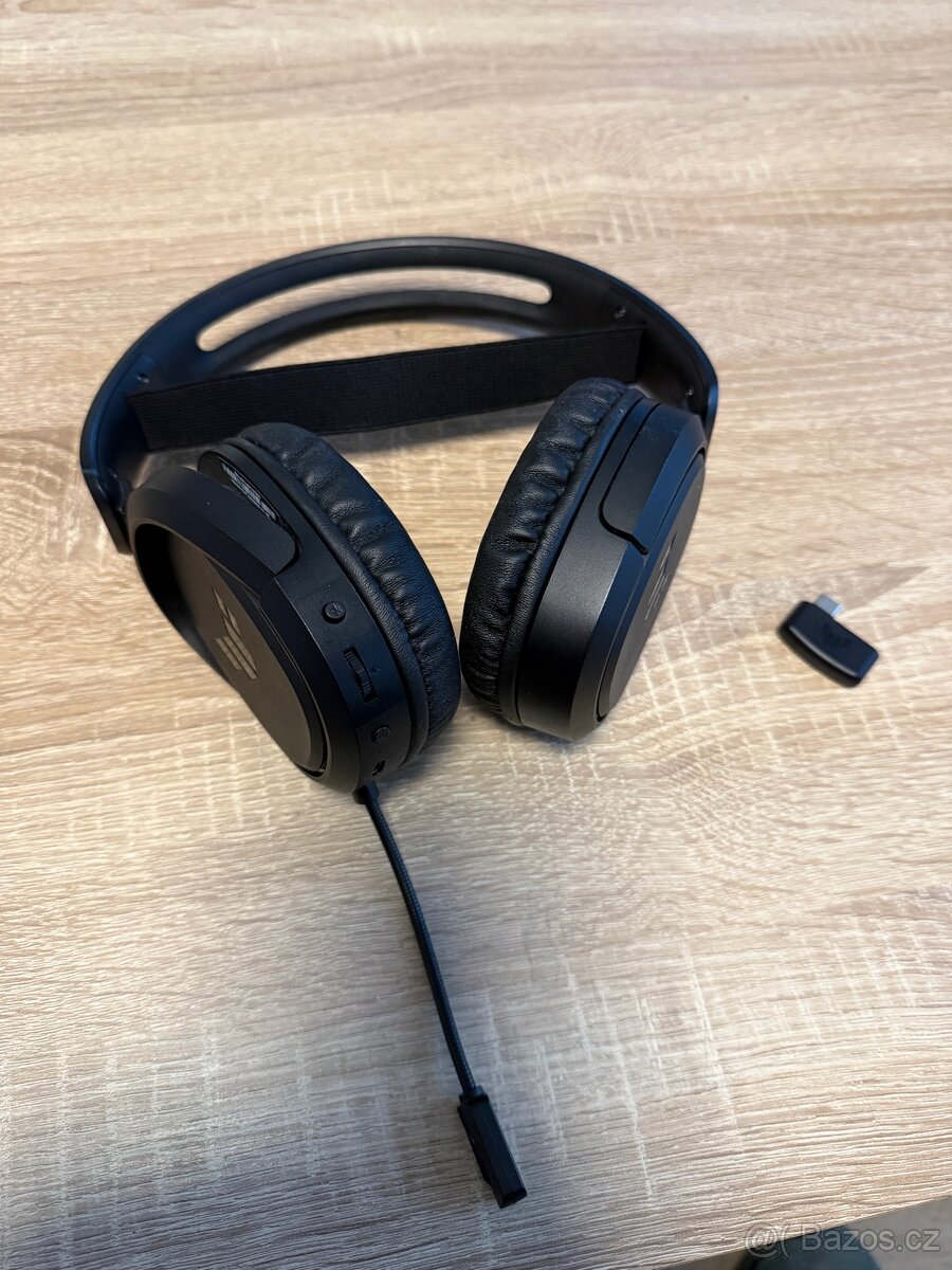 Herni sluchátka asus s mikrofonem - 2