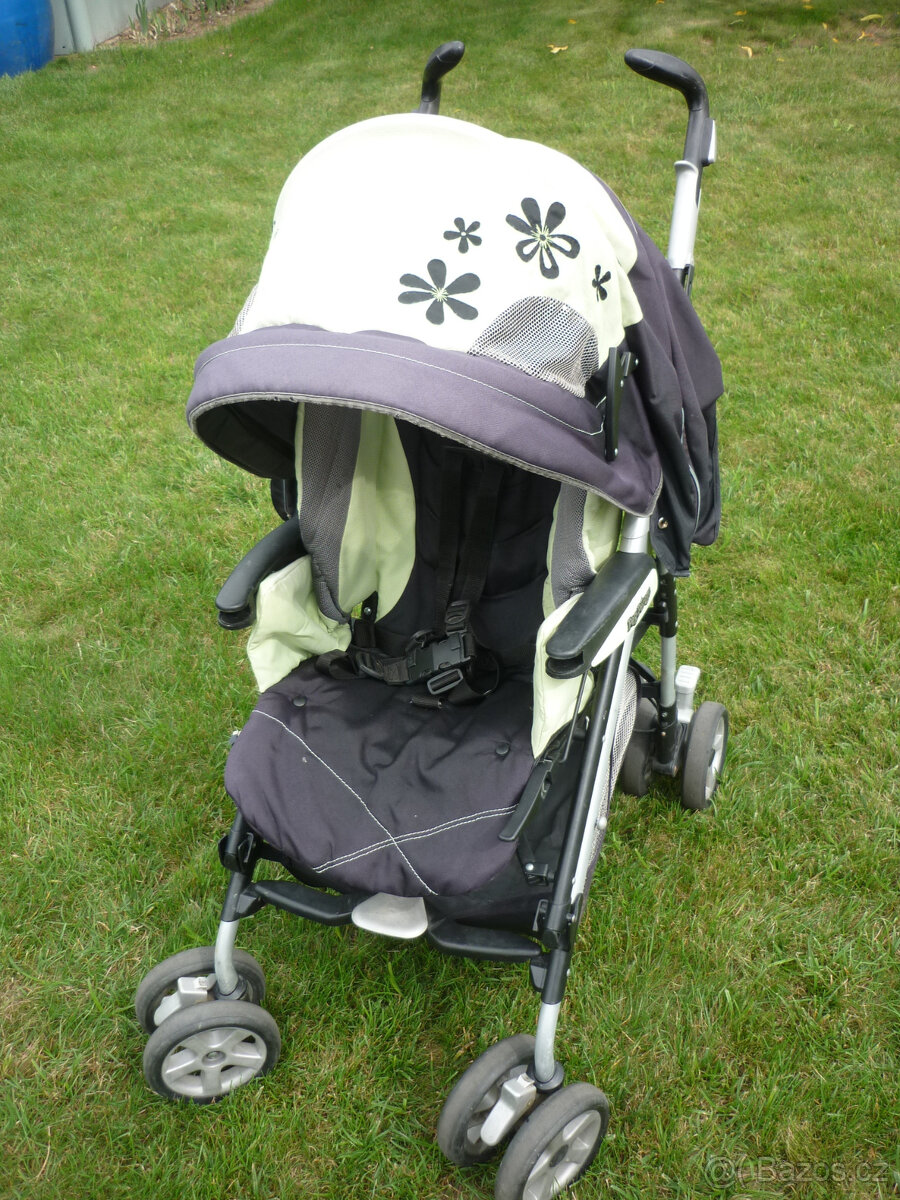 kočárek skládací - 2