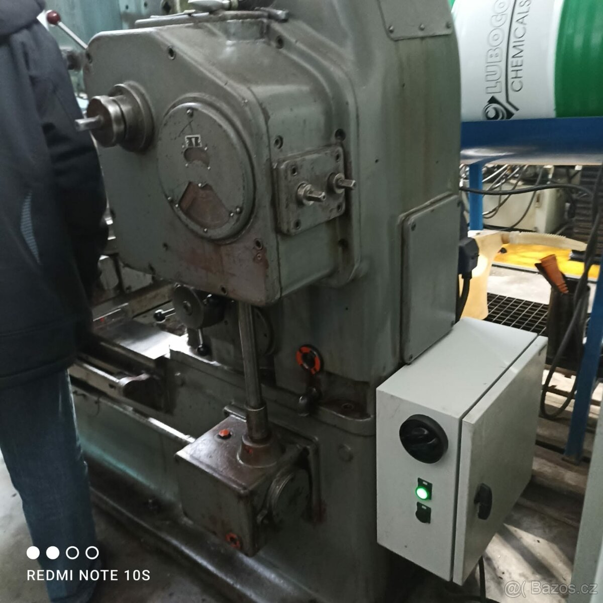 Svislá obrážečka HOV 25 - 2