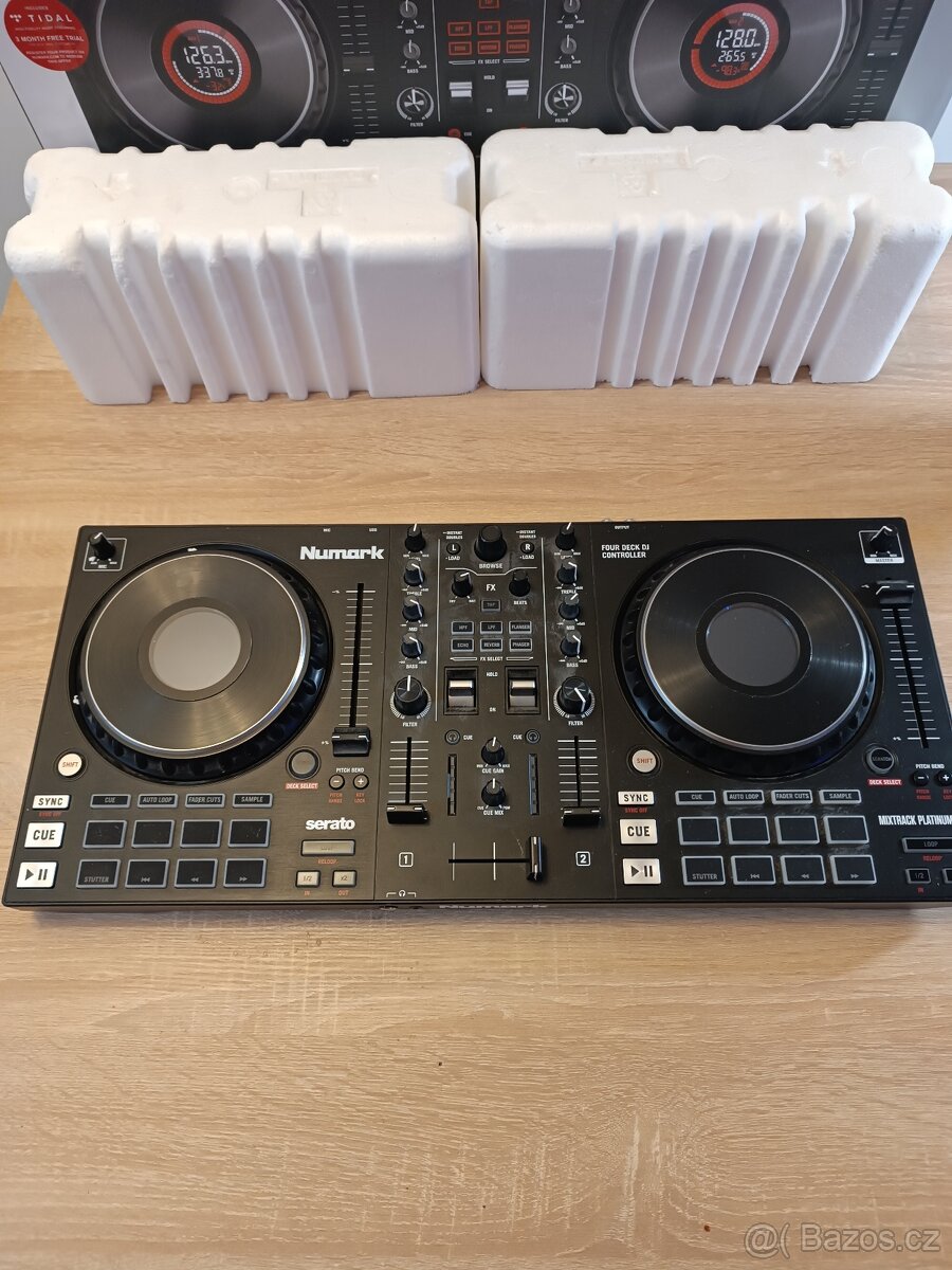 Dj kontroler Numark Platinum FX - 2