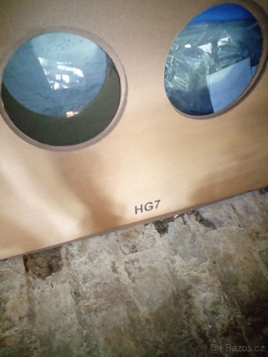 Sklo přední Kia Sorento, r.v.2017 - 2