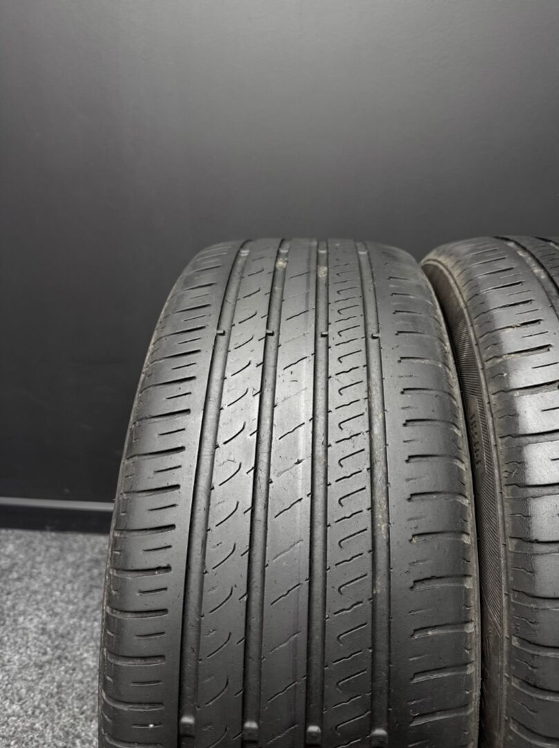 2ks pneu Barum 215/55/18 99V - 2