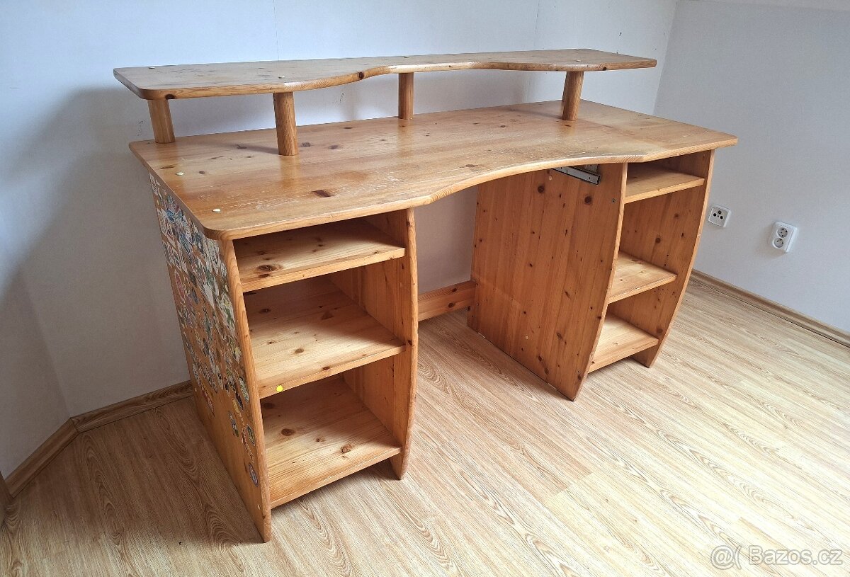 Pracovní stůl masiv - 2
