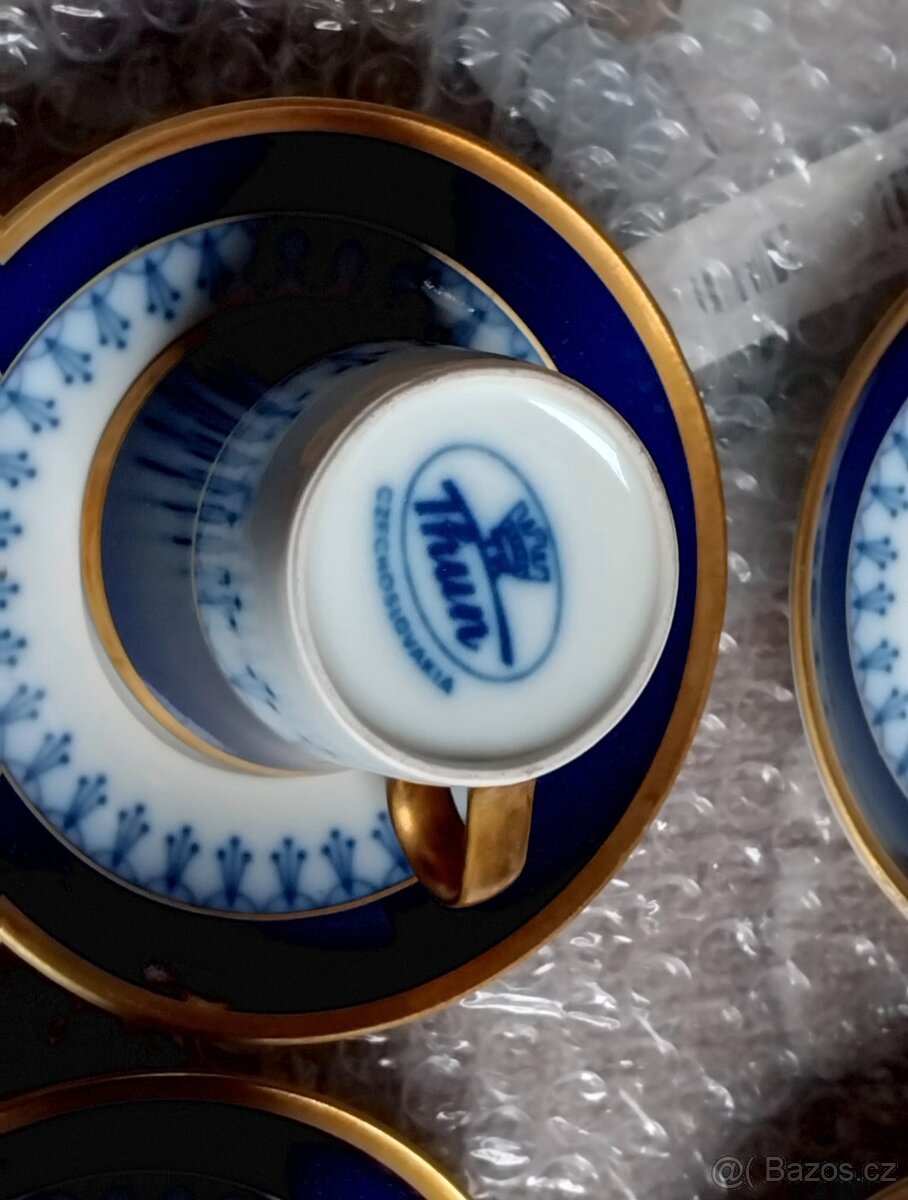 Porcelánová starožitná kávová souprava - 2