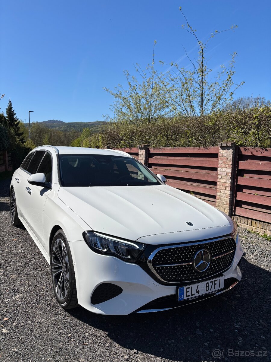 Mercedes E 300e - 2