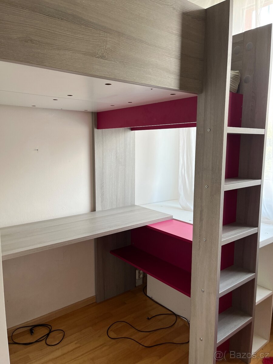 Patrová postel se šatnou a stolem - 2