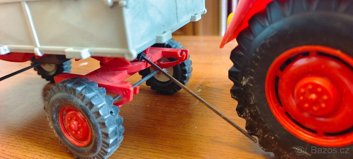 traktor Piko Anker. - 2