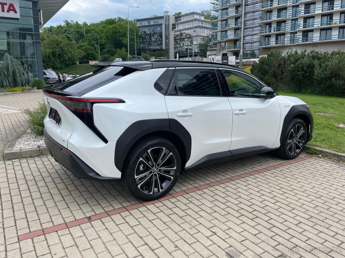 Toyota BZ4X - 2