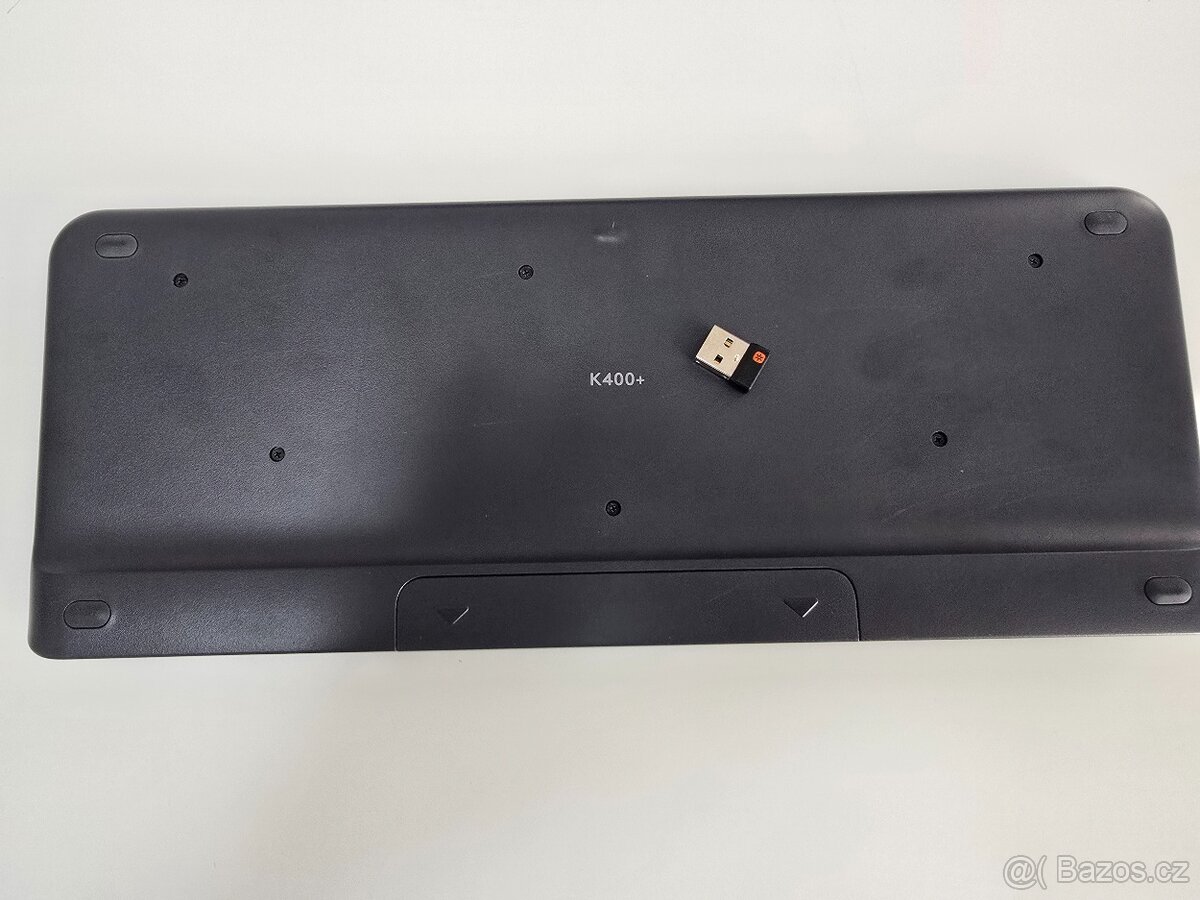 Bezdrátová klávesnice Logitech Wireless Touch K400+ - 2