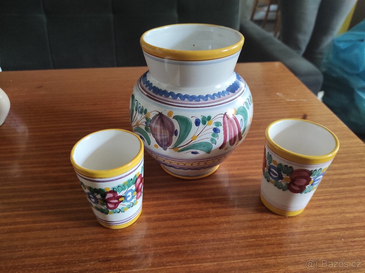 Chodská keramika, váza/džbán a dva pohárky - 2