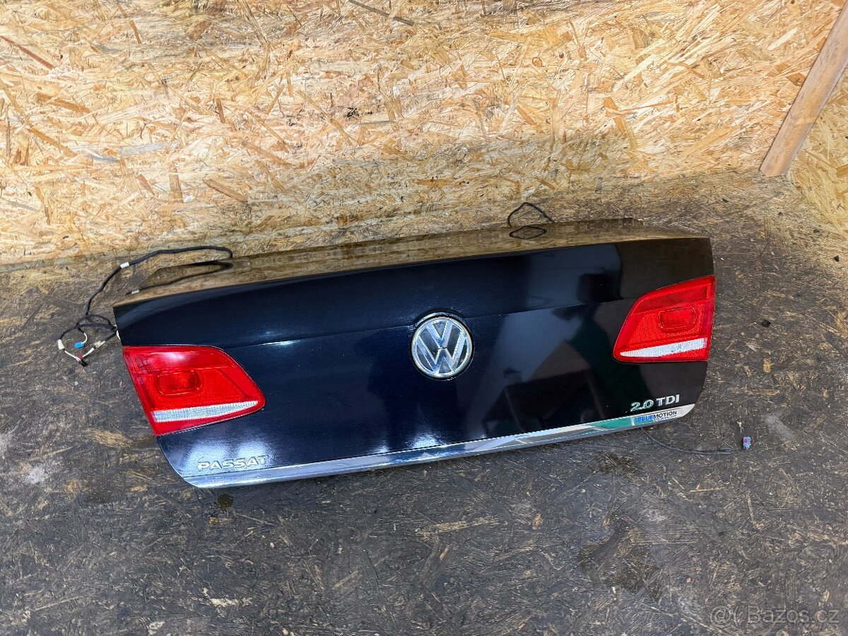 PÁTÉ DVEŘE VÍKO KUFRU VW PASSAT B7 LC9X - 2