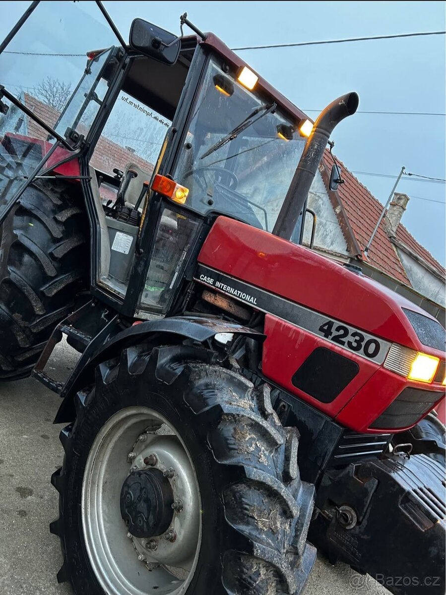 traktor Case International 4230 - 2