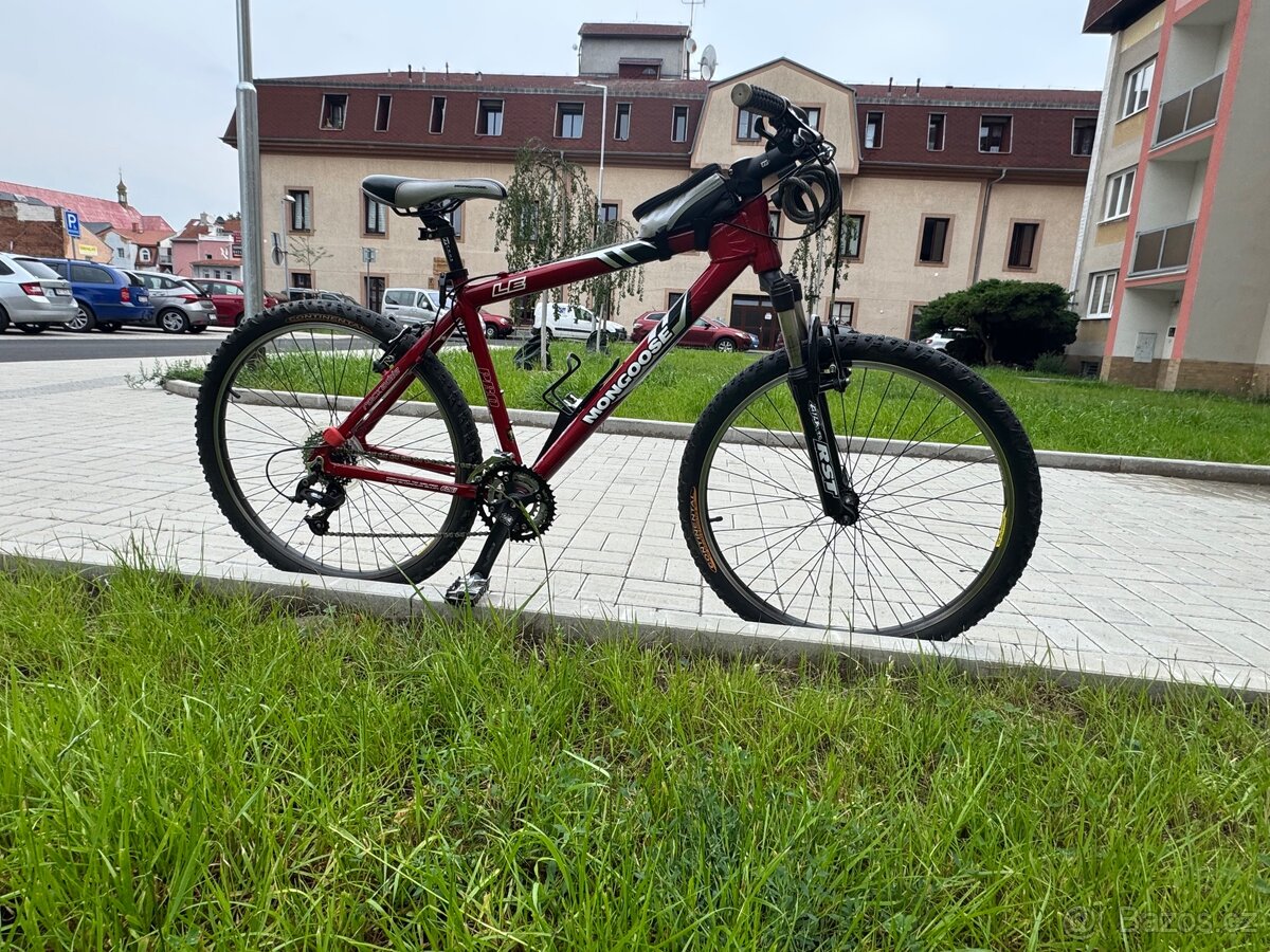 Prodám horské kolo velikosti M - 2