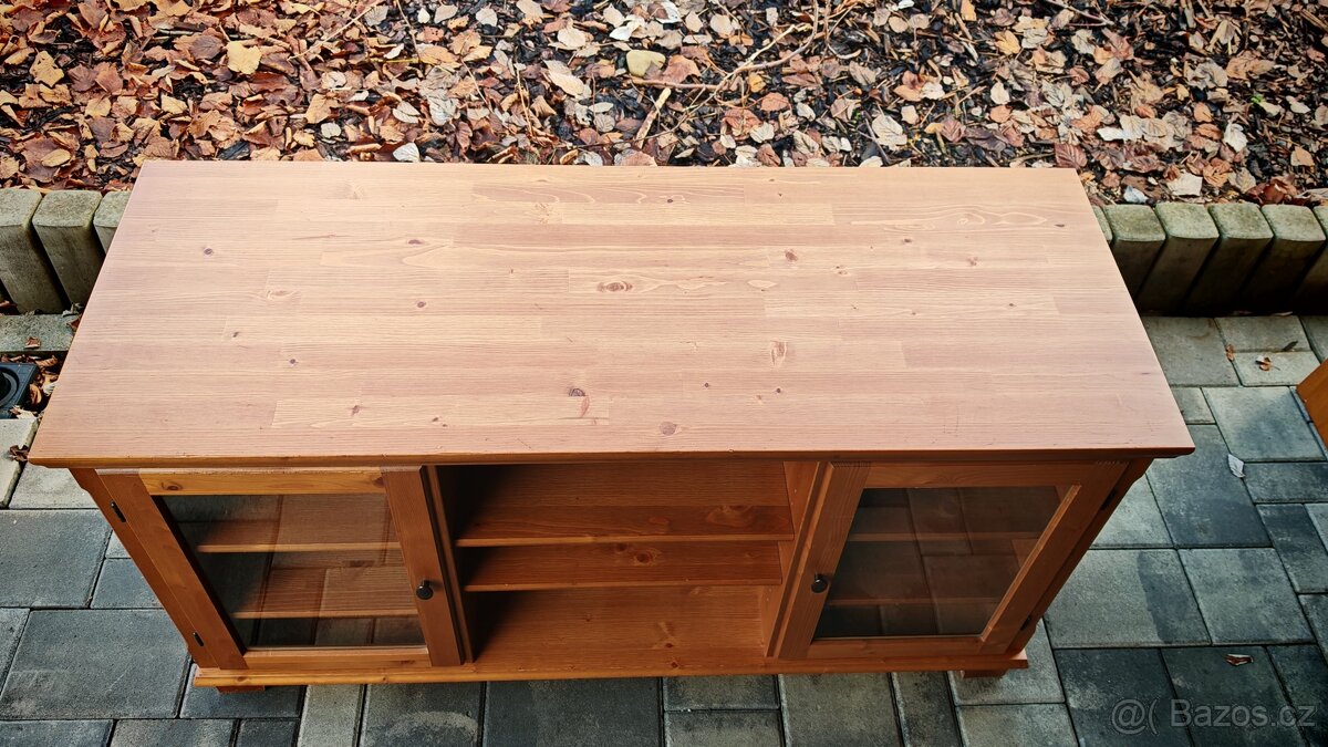 Masivní tv komoda Ikea Markor Leksvik - 2