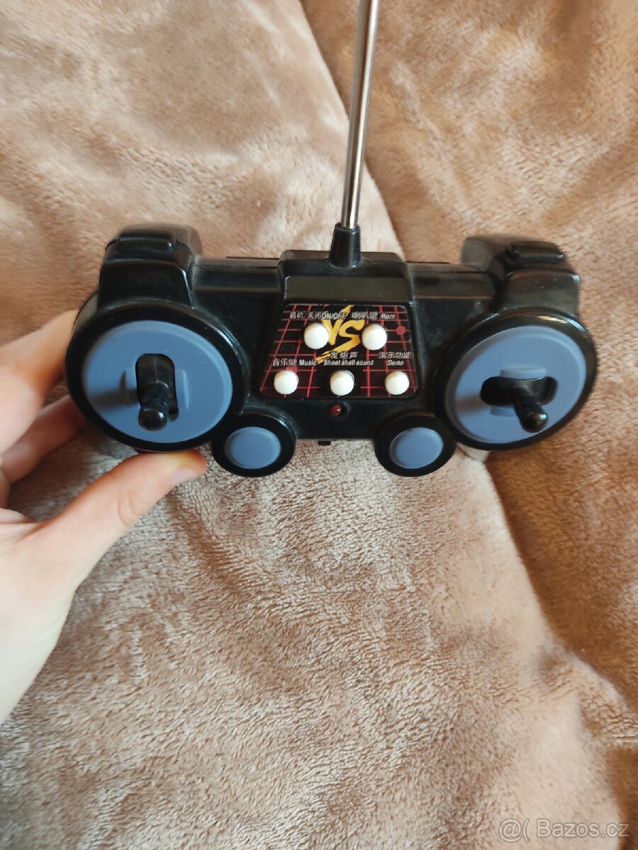 Tank na ovládání - 2