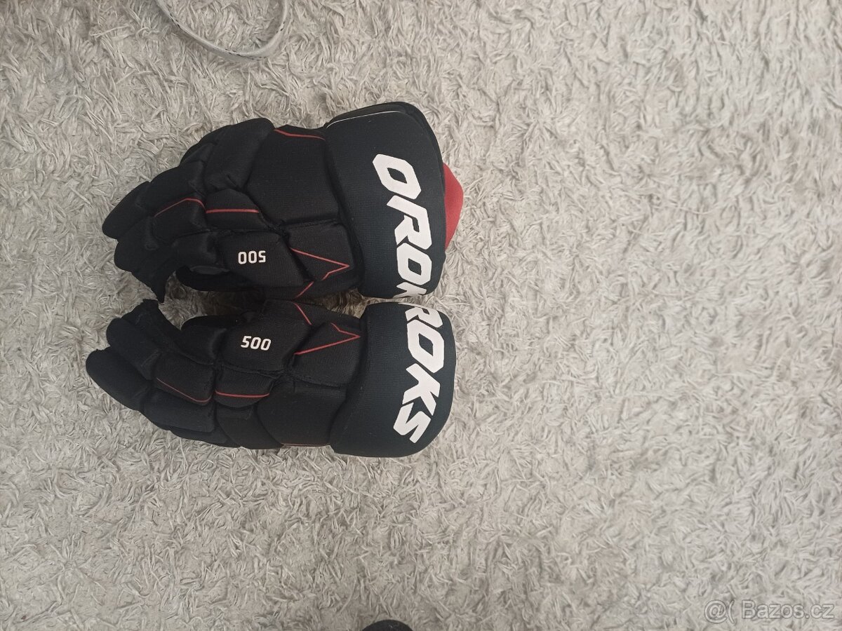 Hokejova vystroj - 2