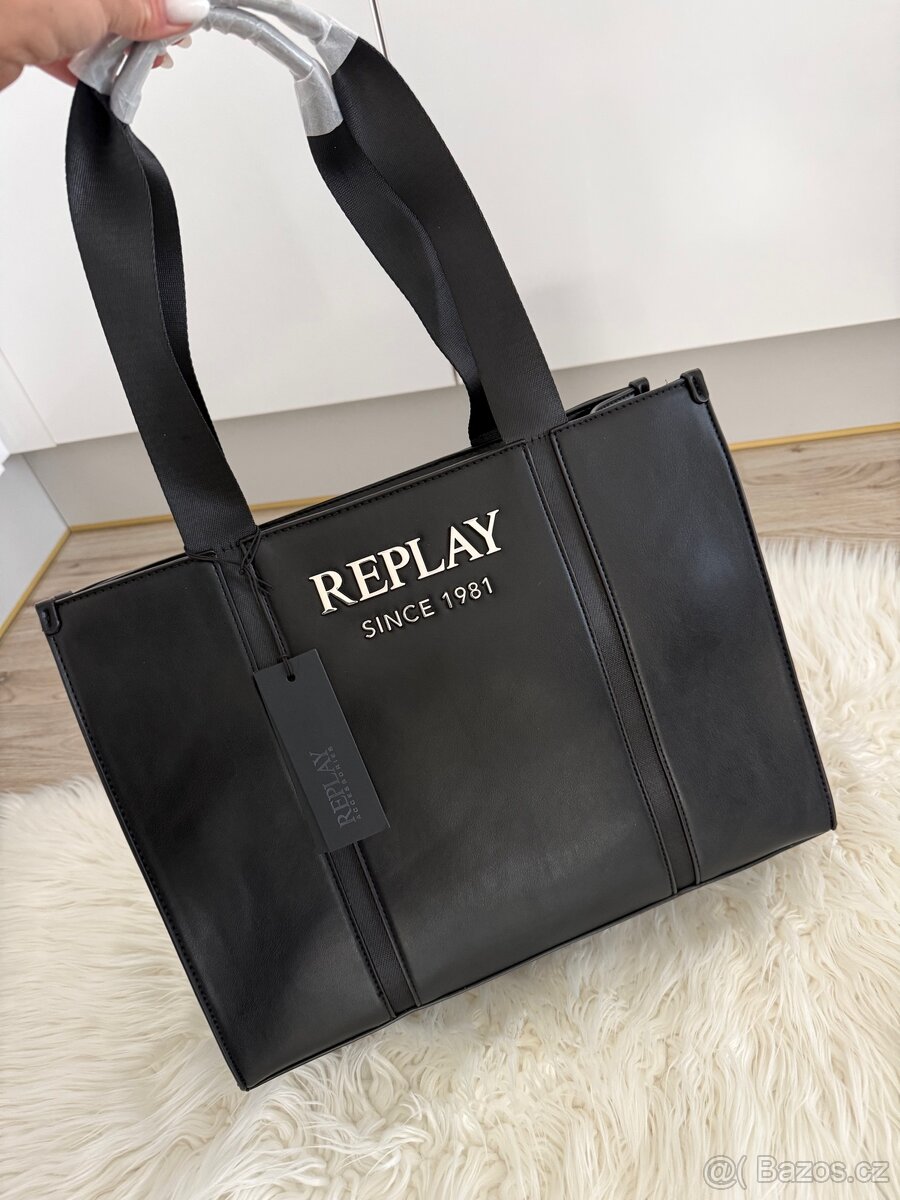Černá, dámská kabelka Replay - 2