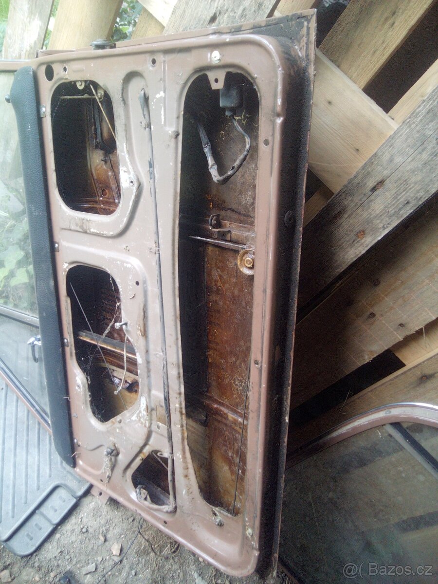 Dveře VAZ 2103 i 2105 - 2