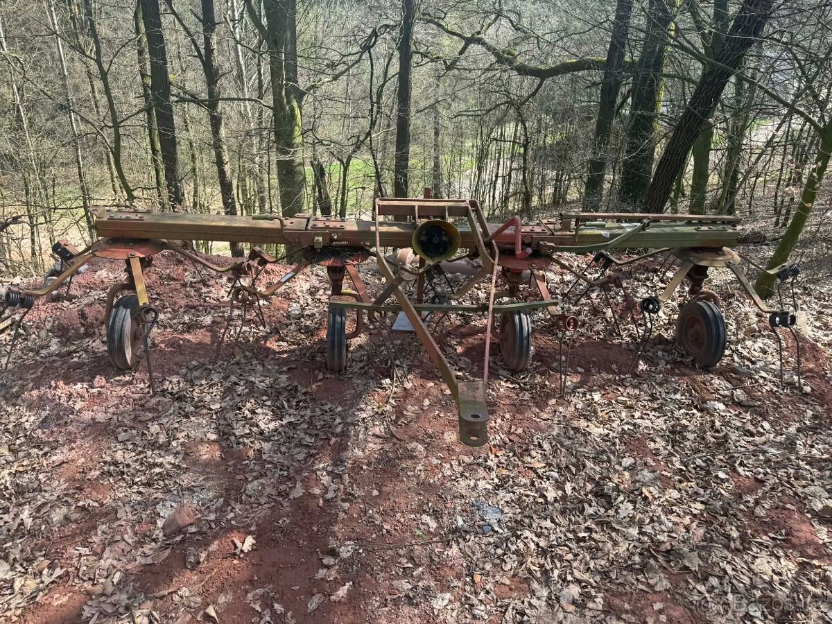 Obraceč sena a píce - 2