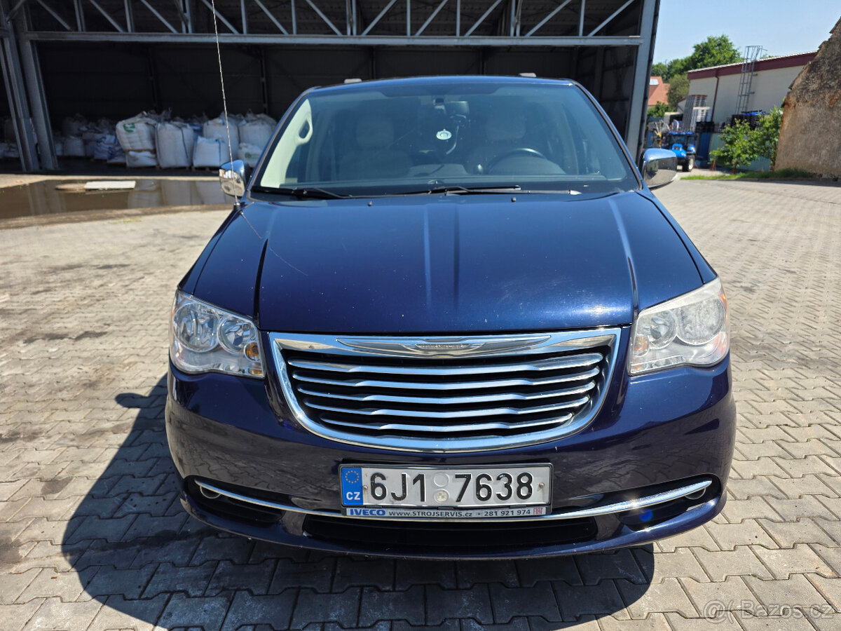 Chrysler Town country - 2