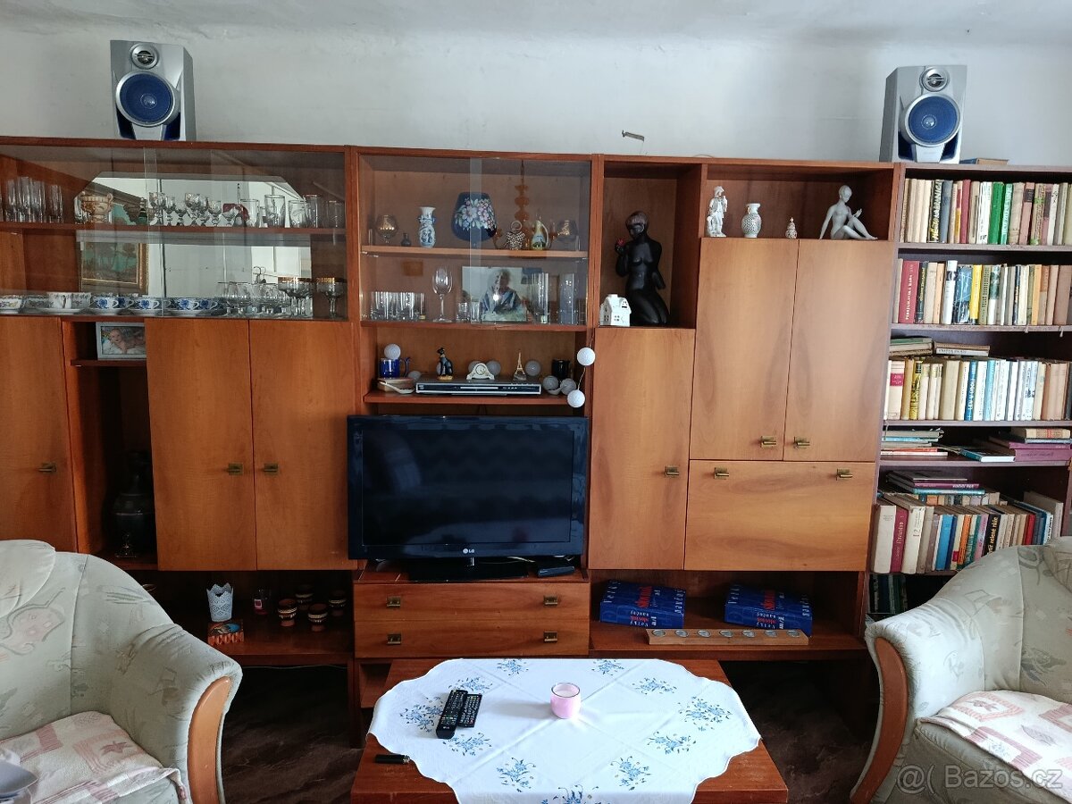 Retro obývací stěna - 2