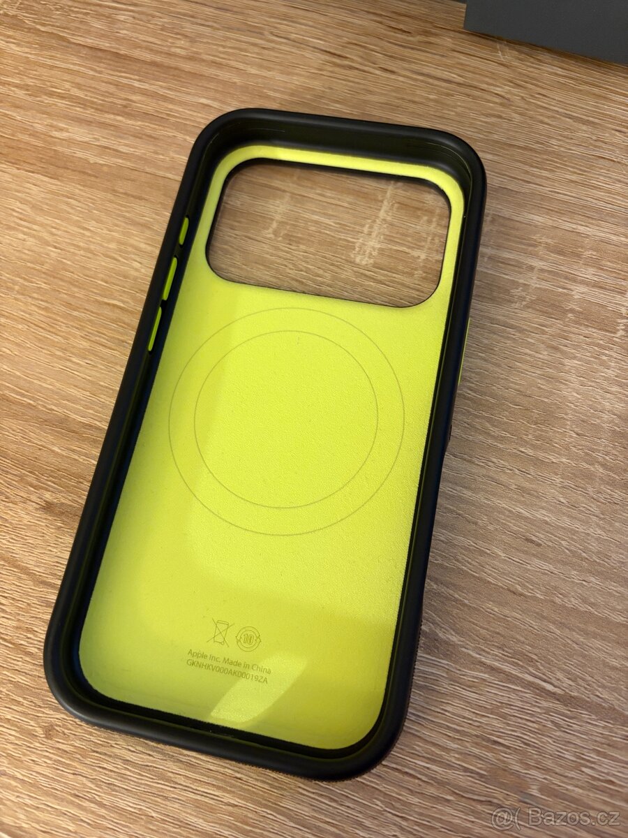 Kryt Apple Beats iPhone 17 Pro - 2