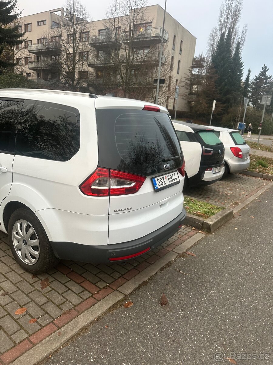 Ford Galaxy 2.0 benzín flexi fuel - 2