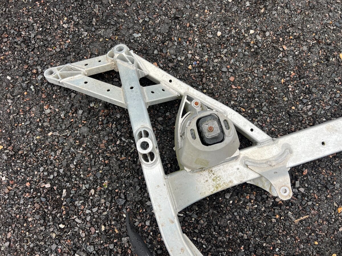 BMW M2/M3/M4 F80/F82/F83/F87 přední nápravnice - 2