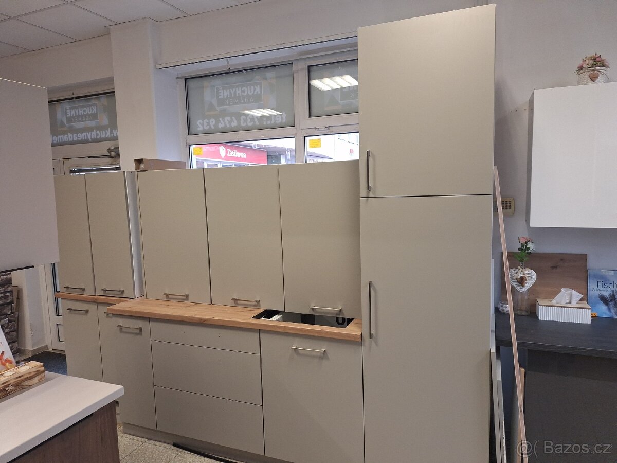 Kuchyňská linka od truhláře Egger Blum - 2