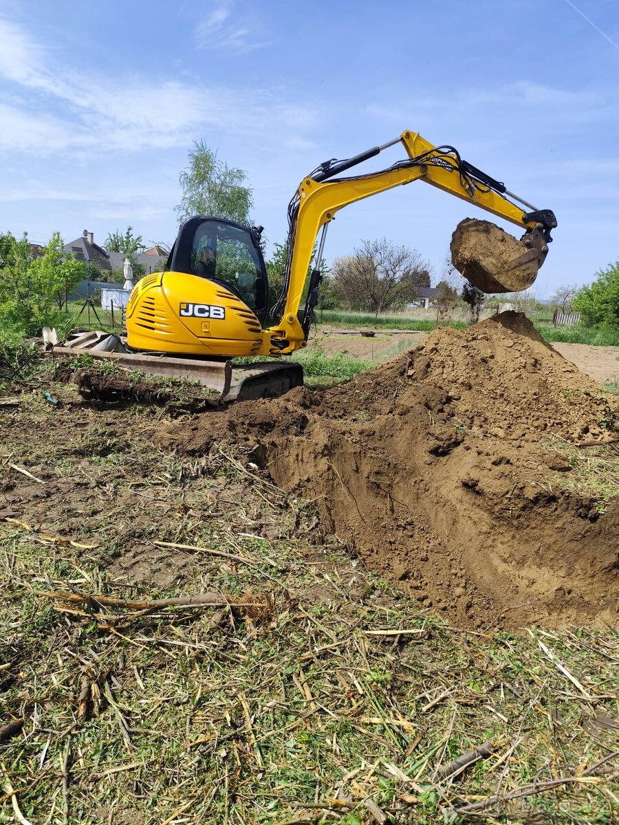 Bagr JCB 8085. Klima, 2x lyžica, kosačka. - 2