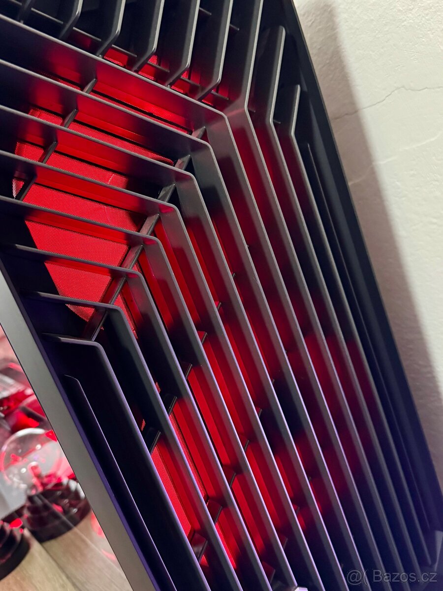 BRUTÁLNÍ HERNÍ PC R9 7950X/64GB RAM/RTX 4090/4.5TB SSD - 2