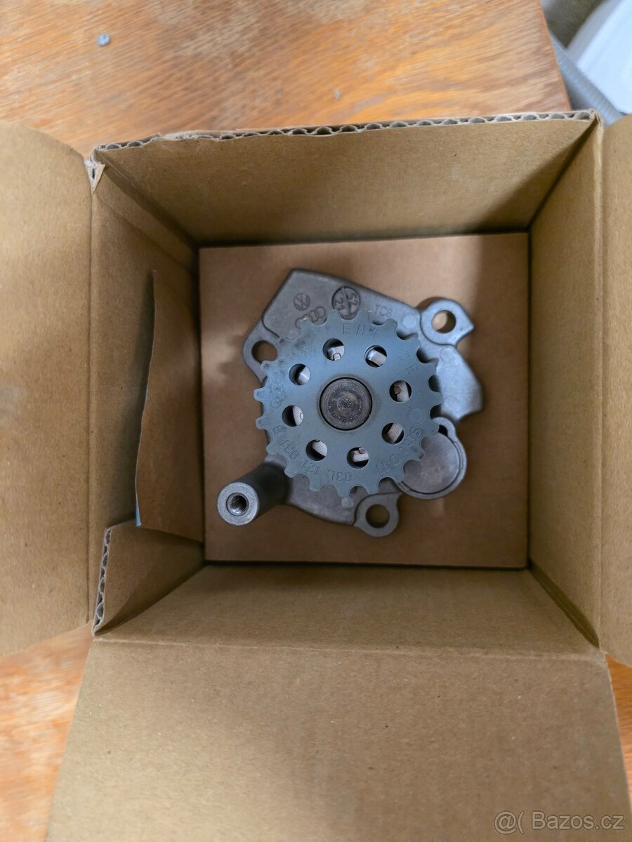 Vodní čerpadlo 03L121011P - 2