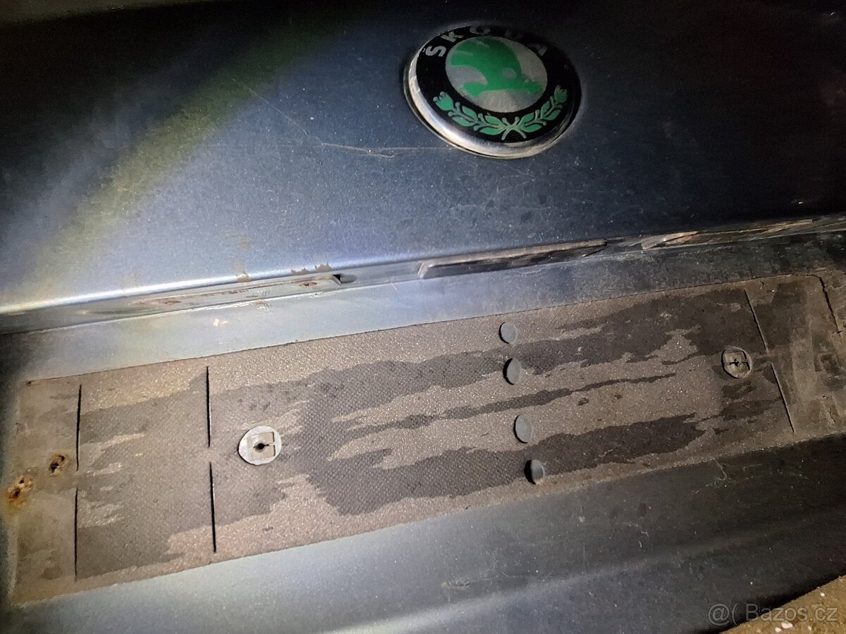 Škoda octavia 2 víko kufru - 2