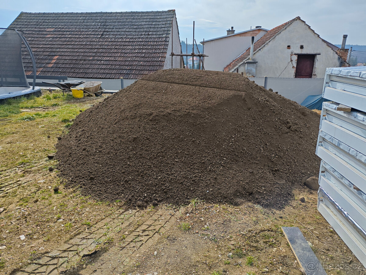 Tříděná zemina Brno - 2