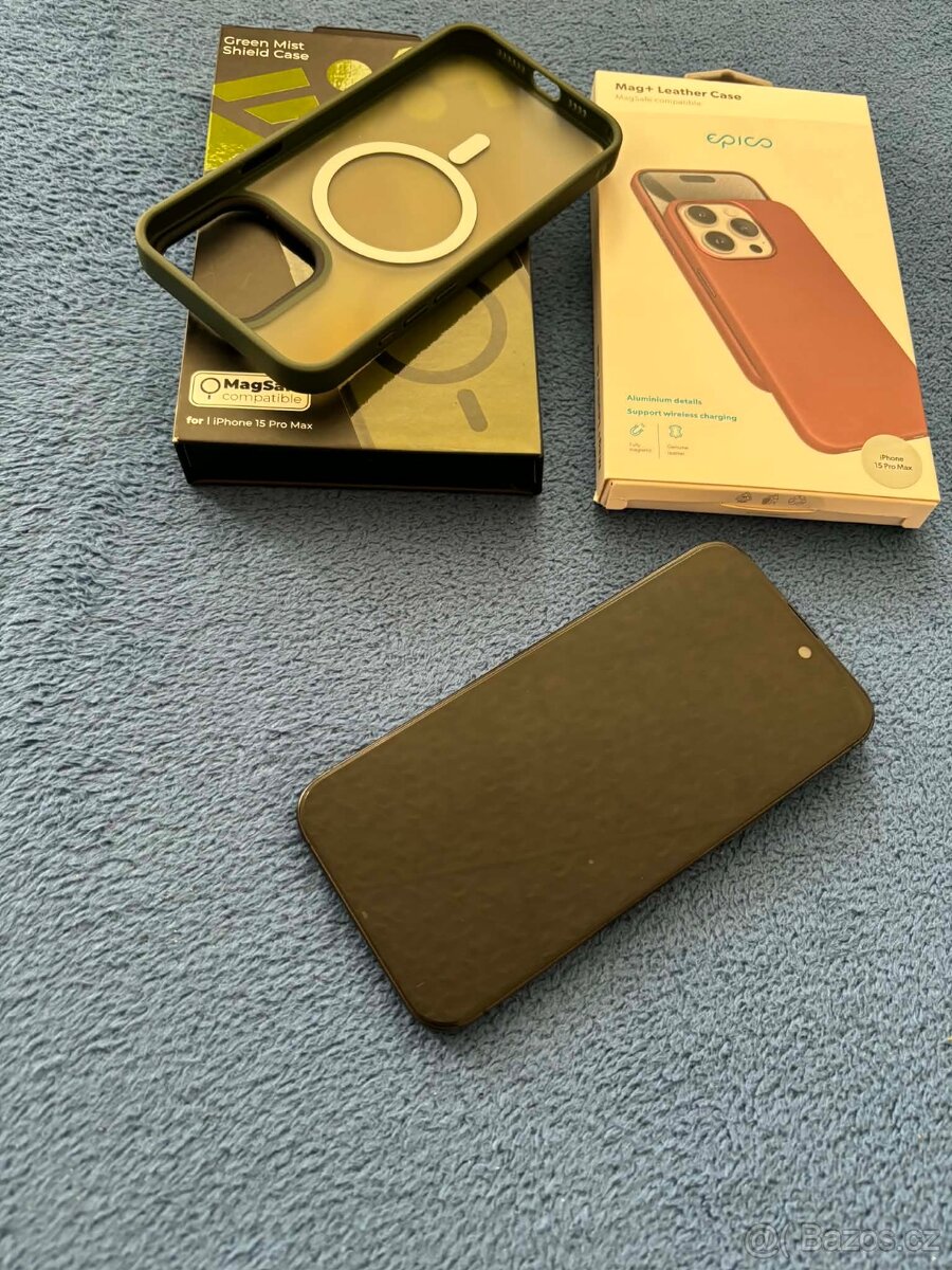 Apple iPhone 15 Pro Max Titán 256 GB - 2