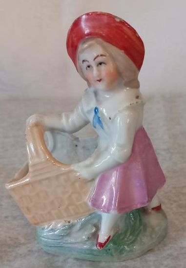 Vázička,Dívka s košíkem, Žacléř - 2