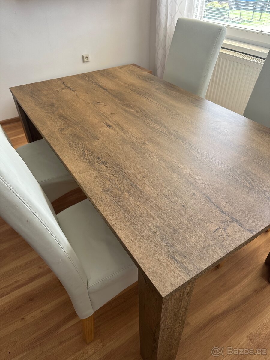 Jídelní stůl - 2