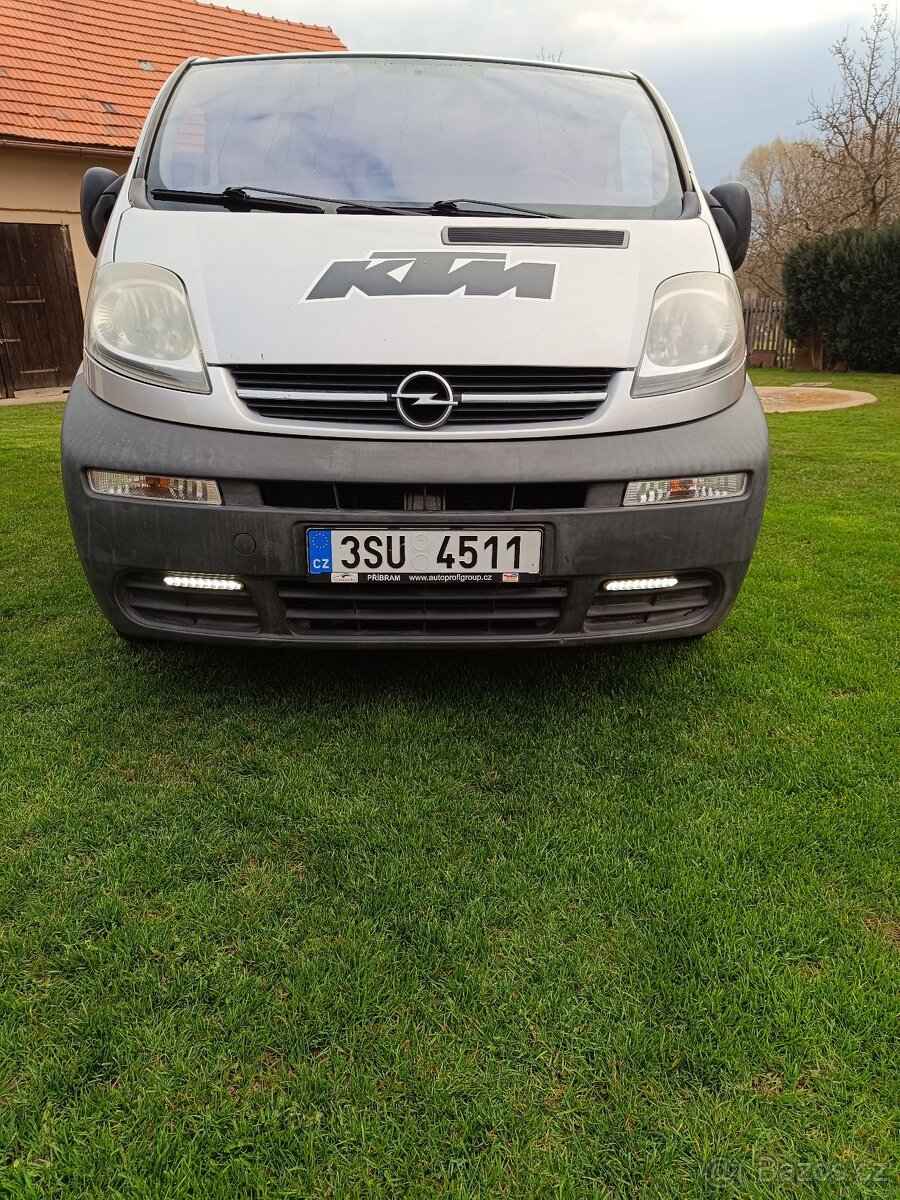 Opel vivaro - 2